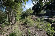 Osez le Ouaki : 850 m² de terrain plat en plein cœur d’un quartier résidentiel de La Rivière