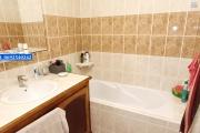 Apptmt T3 de 65 m2, piscine, vue mer - SDB