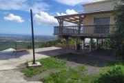A LOUER VILLA F8/9 DE 160 M2 HABITABLE AVEC PISCINE ET BELLE VUE MER A ST PAUL