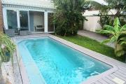 A VENDRE Maison à étage de type F4 avec PISCINE sur LE PORT
