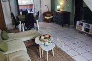 A VENDRE Maison à étage de type F4 avec PISCINE sur LE PORT