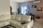 À vendre : Superbe villa T7 de 325 m² entièrement rénovée au cœur du Tampon. Idéal location saisonnière