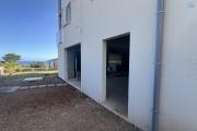 Grande maison de 2023 F4 (RDC) + bas de maison (RDJ) avec piscine, vues mer et montagne imprenables.