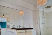 A LOUER APPARTEMENT F2 MEUBLE DE 50 M2 PROCHE DES PLAGES LA SALINE LES BAINS