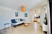 A LOUER APPARTEMENT F2 MEUBLE DE 50 M2 PROCHE DES PLAGES LA SALINE LES BAINS