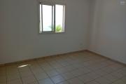 A LOUER VILLA F8/9 DE 160 M2 HABITABLE AVEC PISCINE ET BELLE VUE MER A ST PAUL