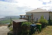 A LOUER VILLA F8/9 DE 160 M2 HABITABLE AVEC PISCINE ET BELLE VUE MER A ST PAUL
