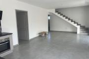 A Louer appartement de type T4 dans une impasse proche centre ville de L'ETANG SALE LES HAUTS