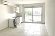 APPARTEMENT REFAIT A NEUF  DANS UNE RESIDENCE DE BON STANDING A LE PORT - IDEAL 1° ACHAT ou INVESTISSEMENT
