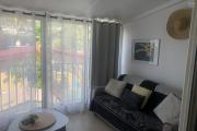 A SAISIR! BEAU T2 meublé RESIDENCE LAGON BLEU à deux pas du lagon proche de toutes commodités au coeur de la Saline les Bains