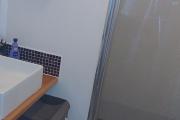 A louer appartement T2 meublé en rez de jardin face au lagon de Saint Leu