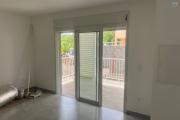 A louer appartement de type T4 au rez de chaussée dans une petite impasse.