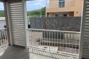 A louer appartement de type T4 au rez de chaussée dans une petite impasse.