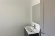 A louer appartement de type T4 au rez de chaussée dans une petite impasse.