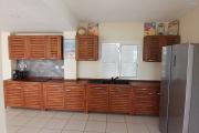 A VENDRE SUPERBE VILLA  F4 IDEALEMENT SITUEE EN BORD DE MER DE SAINT-PAUL
