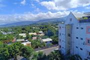 Appartement trois chambres au centre ville de la Ravine des Cabris avec superbe vue mer et montagne
