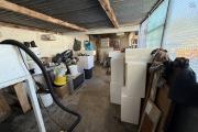 Maisons F3 + F5+ implantées sur 1260 m2 de terrain, en impasse et bord de ravine sans vis à vis.