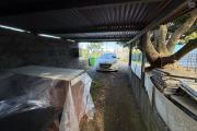 Maisons F3 + F5+ implantées sur 1260 m2 de terrain, en impasse et bord de ravine sans vis à vis.