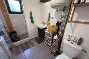 Beau studio de 23,65 m2 + 9 m2 de varangue, au deuxième étage de la résidence sécurisée Les Jardins de la Rivière, achat pour un investissement locatif uniquement.