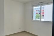 A vendre bel appartement de type F3 très spacieux , lumineux sur la résidence LA GOELETTE à Sainte Clotilde.