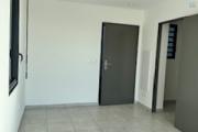 A louer bel appartement récent de type F1 sur la résidence Castel Roc Bois de Nèfles à Sainte Clotilde.