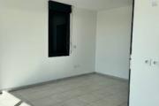 A louer bel appartement récent de type F1 sur la résidence Castel Roc Bois de Nèfles à Sainte Clotilde.