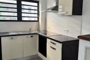 A louer ce jolie appartement de type F2 sur la résidence RAISSA sur les bas de la route BOIS DE NEFLES à Sainte Clotilde.