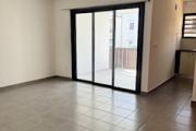 A louer ce jolie appartement de type F2 sur la résidence RAISSA sur les bas de la route BOIS DE NEFLES à Sainte Clotilde.