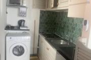 A Louer appartement de type F1 meublé résidence les jacquiers avec piscine à Sainte Clotilde