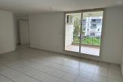 A louer Appartement F3 avec terrasse en plein centre ville de Saint-André