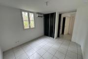 A louer Appartement F3 avec terrasse en plein centre ville de Saint-André