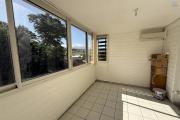 Bel appartement T3 entièrement rénové et climatisé de 78 m2 dans la résidence sécurisée les Terrasses de Bergame.