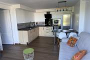 Maison en parfait état constituée de deux logements T4 + T2 implantés sur 625 m2 de terrain pleine vue mer.