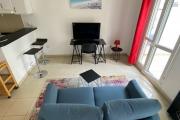 A louer grand studio meublé rue Ste Marie St Denis