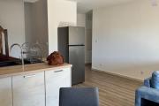 A Louer bel appartement de type F4 en duplex meublé résidence les jardins de la Roseraies avec piscine Sainte Clotilde La Bretagne.