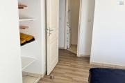 A Louer bel appartement de type F4 en duplex meublé résidence les jardins de la Roseraies avec piscine Sainte Clotilde La Bretagne.