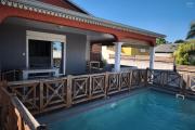 Maison familiale avec piscine à reprendre en main – La Rivière Saint-Louis