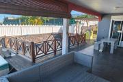 Maison familiale avec piscine à reprendre en main – La Rivière Saint-Louis