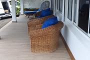 A louer grande villa  F3 meublée  de 109 m2 habitables aux Avirons centre