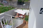 A LOUER appartement de type T3 + cour sur Trois Bassins