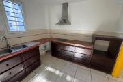 Rare et exceptionnel à vendre magnifique et grand appartement d'environ 64 m² avec terrain d'environ 100 m² au Tampon proche centre ville