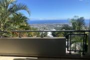 A VENDRE T2 lumineux avec belle vue mer panoramique à Pichette la Possession.