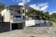 A VENDRE T2 lumineux avec belle vue mer panoramique à Pichette la Possession.