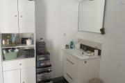 A VENDRE-IDEAL INVESTISSEMENT LOCATIF T2 AU CENTRE VILLE DE LA POSSESSION.