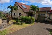 A LOUER superbe villa de type F5 avec PISCINE sur Saint-Gilles Les Hauts