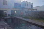 A LOUER charmante maison à étage de type F4 de 121 m2 SH avec PISCINE au sel sur LE PORT ( côté Possession)