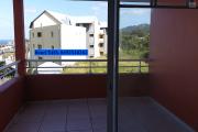 A vendre ce bel et grand appartement de type T3 avec une superbe vue mer et montagne à Saint-Joseph