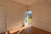 A vendre villa F5 avec garage sur un vaste terrain de plus de 2 000 m2