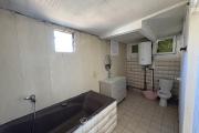 A vendre villa F5 avec garage sur un vaste terrain de plus de 2 000 m2