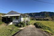 A vendre villa F5 avec garage sur un vaste terrain de plus de 2 000 m2